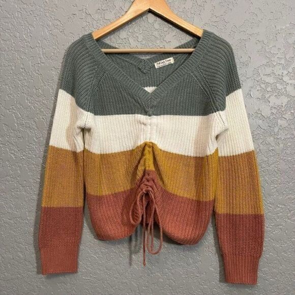 Full Circle Trends Sweater  - Picture 2 of 9